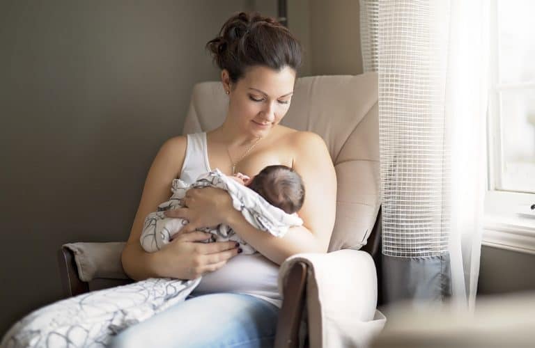 The placenta is absolutely incredible and it deserves to be celebrated. These are a few ways modern mamas are celebrating their placentas.