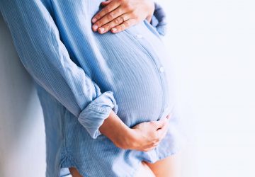 It seems like the last few weeks of pregnancy seem to drag on and you can drive yourself crazy waiting for labour to start. Why not do these things instead and enjoy your last few weeks?