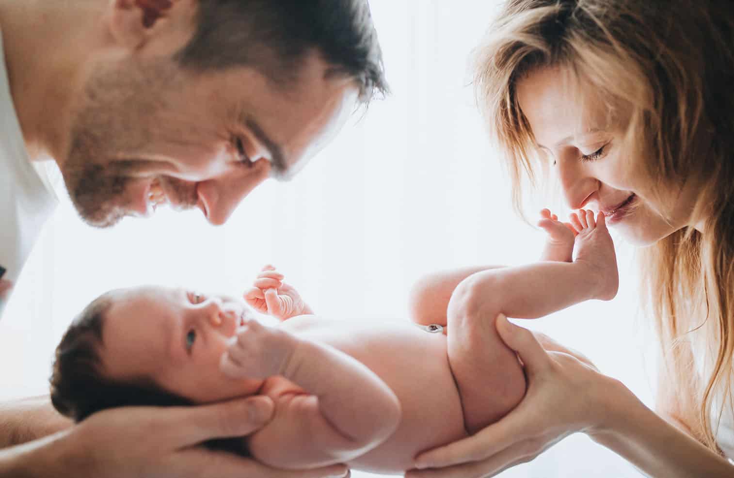 We have all these expectations of what life is going to be like as a new mom, but we tend to overlook the hardest things about life with a newborn baby.