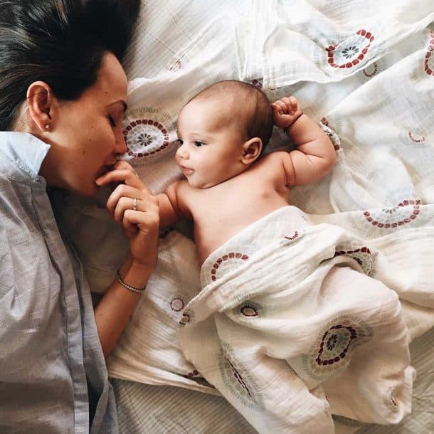 11 Simple Ways to Help a Mom With a Newborn - The Empowered Mama
