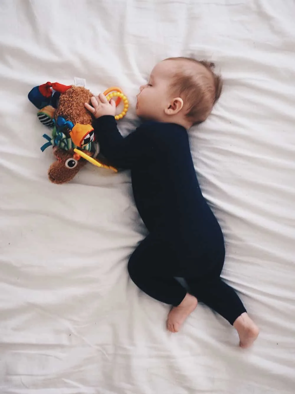 Confused by all the stories about what is and isn't safe for your baby's sleep? Here's the REAL safe sleeping information parents need to know. Exactly what you need to help your baby sleep safely (and to help you keep your sanity as a new mother too!)